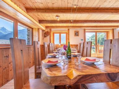Chalet Arc 2000
