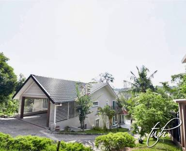 Villa  Kampung Sungai Merab