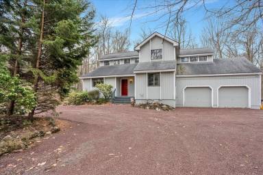 House Pocono Lake