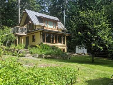 House Pender Island