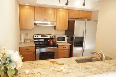 Condo  Kirkland