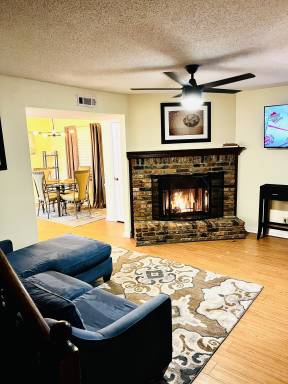 Condo Macon