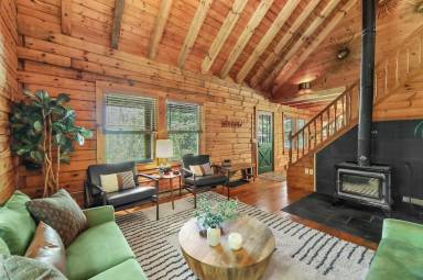 Cabin West Stockbridge