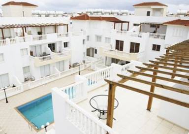 Apartment Paralimni