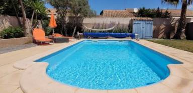Bed and breakfast  Saint-Mitre-les-Remparts