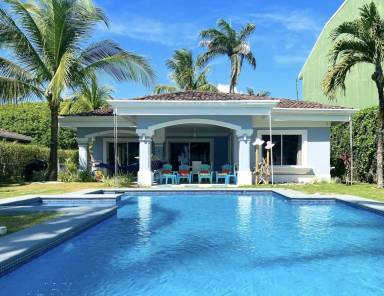 Villa  Playa Hermosa