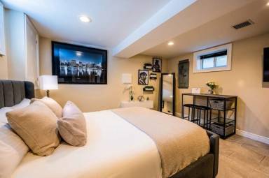 Apartment  North New Hyde Park