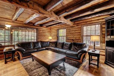 Cabin Northwest Harwinton