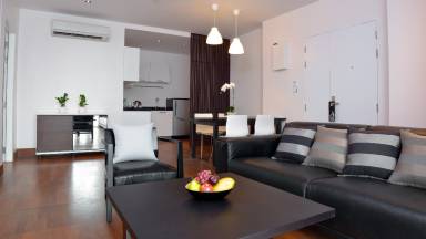 Serviced apartment Myaynigone