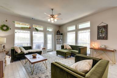 House  Sylvan Beach