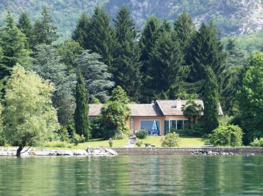 Villa  Lago di Mezzola