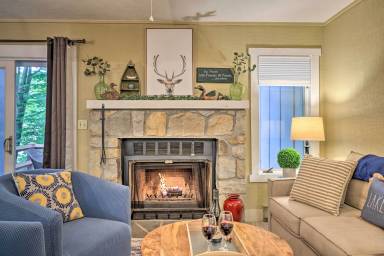 House Pocono Mountain Lake Estates