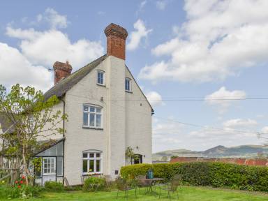 Cottage Bishop's Castle