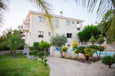 Villa Kathikas