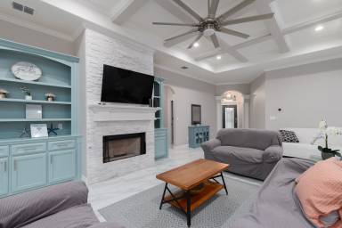 House  Flour Bluff