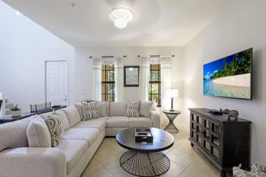 House  South Naples