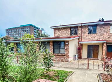 House  Canberra Central