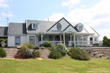 Villa  Ballina