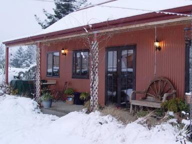 Bed and breakfast  Cromwell