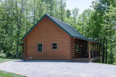 Cabin  Millersburg