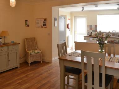 Cottage Amble