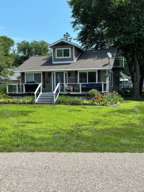 House Commerce Charter Township