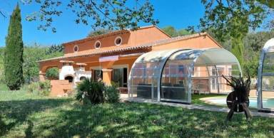 Villa  Régusse