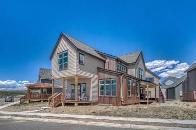 House Leadville