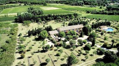 House Suze-la-Rousse