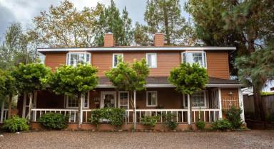 Bed and breakfast  Cambria