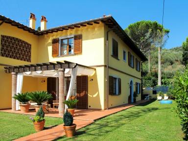 Casa Nozzano Castello