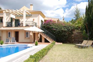 Villa  Elviria
