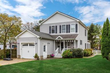 House  Freehold Township