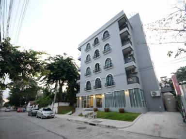 Serviced apartment Khlong Chaokhunsing