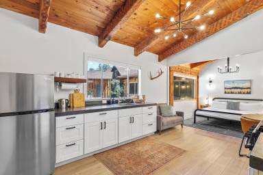 Lodge Mount Shasta