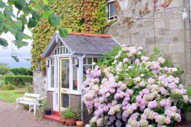 Bed and breakfast  Ardrossan