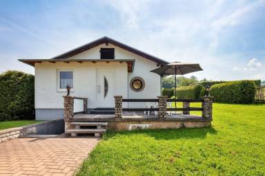 House  Thal