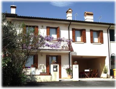 Casa  Crespano del Grappa