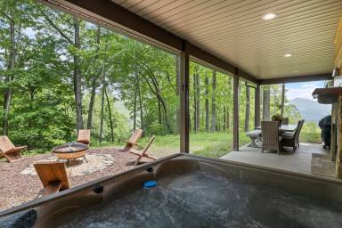 Cabin  Almond
