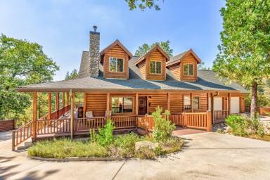 Cabin Bass Lake