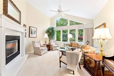 Condo  Maple Ridge