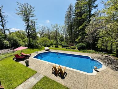 House  Ithaca