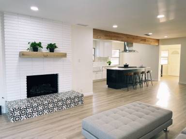 House  Cerritos