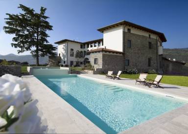 House  Sarnico