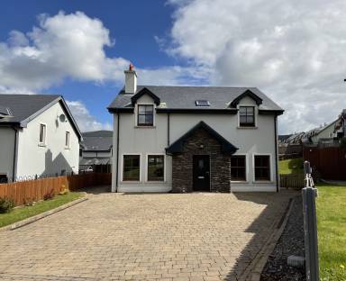 House  Dingle