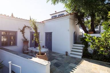 Villa  Idra