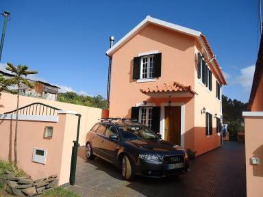 Huis  Estreito da Calheta