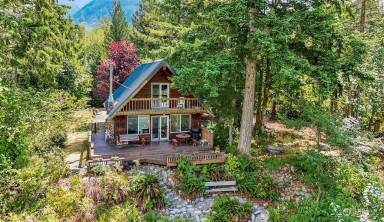 Cabin May Creek