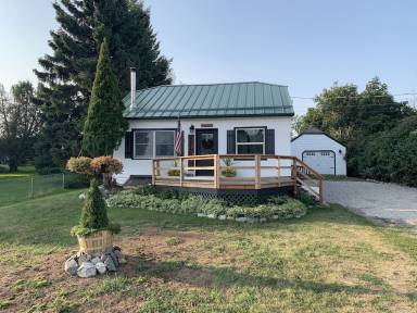 Cottage  Finley Point