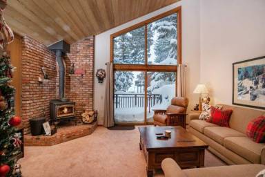 Cabin Mammoth Lakes